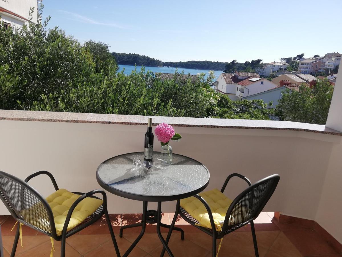 Riviera Rooms And Apartments Palit Bagian luar foto