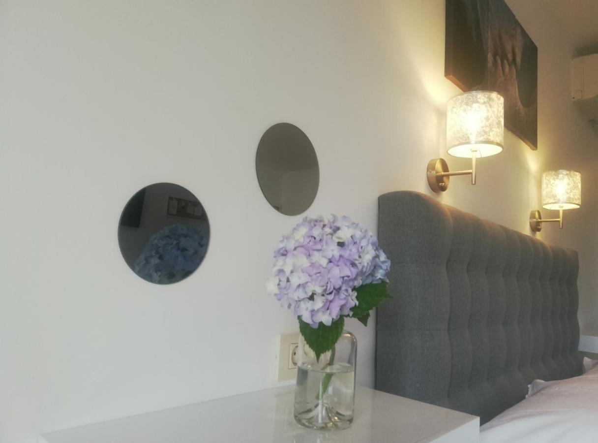 Riviera Rooms And Apartments Palit Bagian luar foto