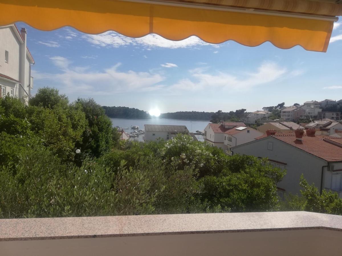 Riviera Rooms And Apartments Palit Bagian luar foto