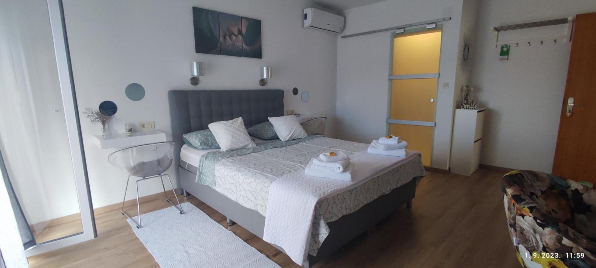 Riviera Rooms And Apartments Palit Bagian luar foto