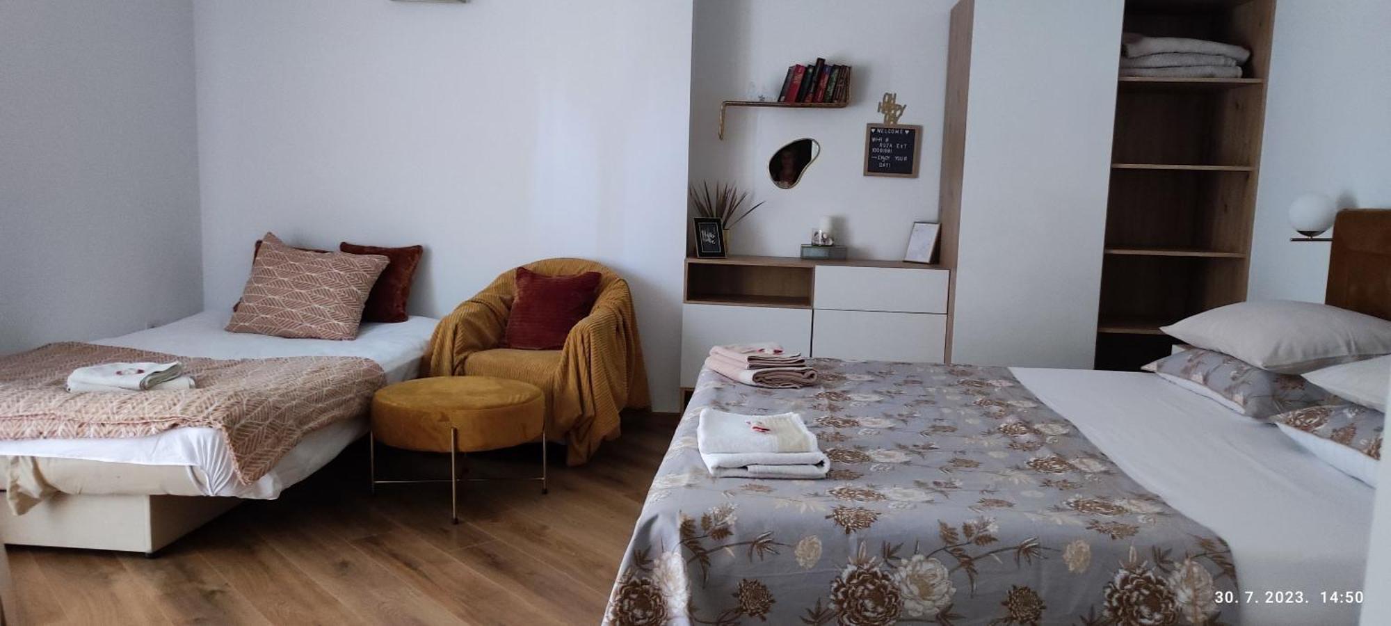 Riviera Rooms And Apartments Palit Bagian luar foto
