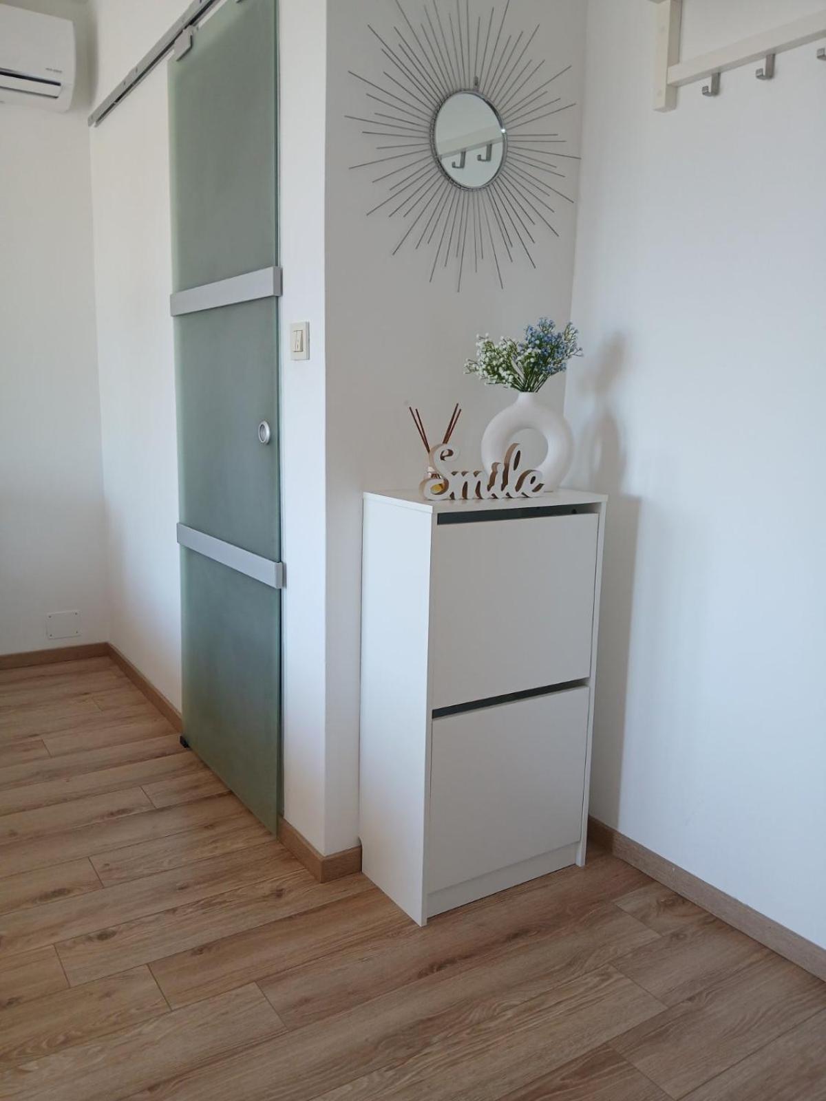 Riviera Rooms And Apartments Palit Bagian luar foto