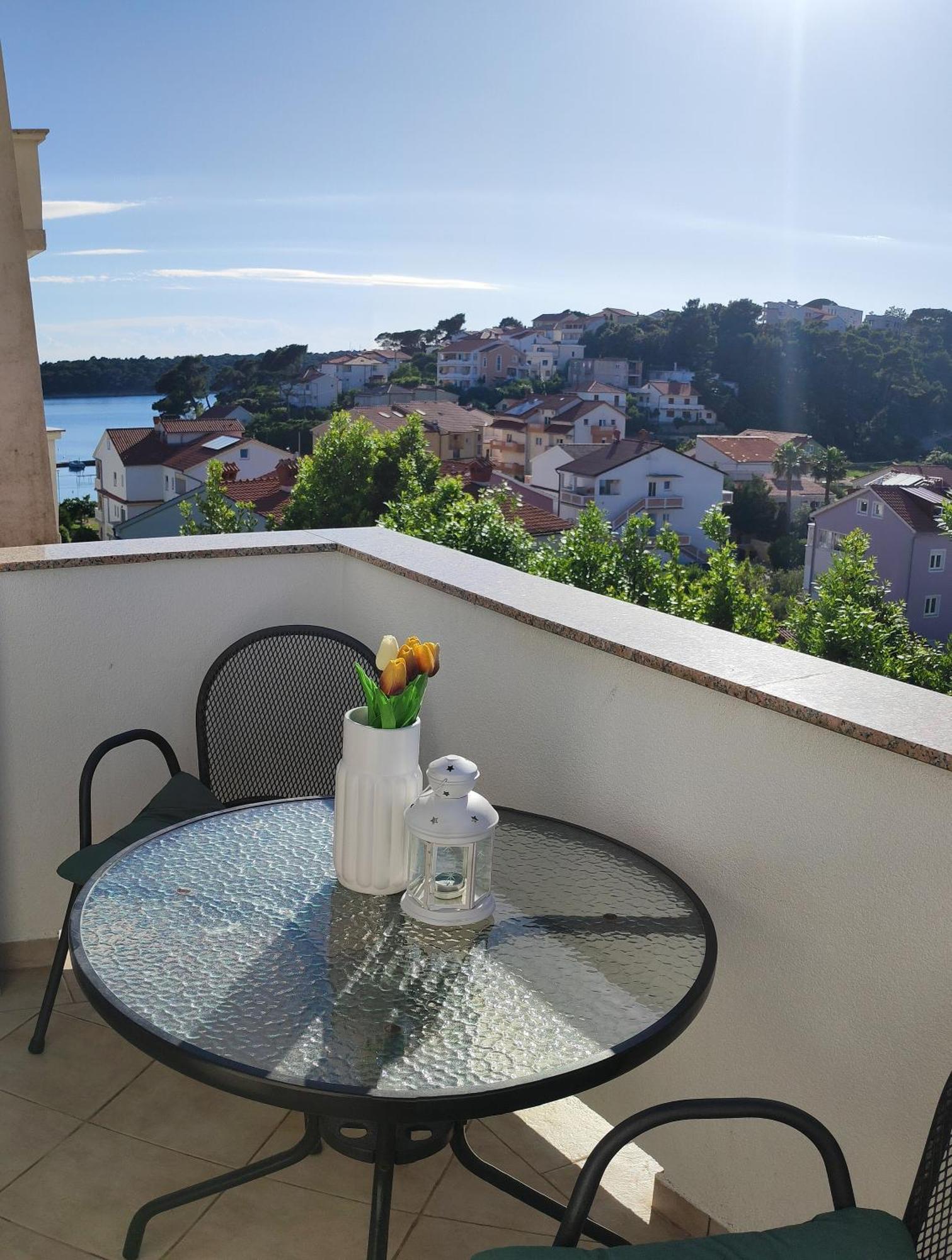 Riviera Rooms And Apartments Palit Bagian luar foto